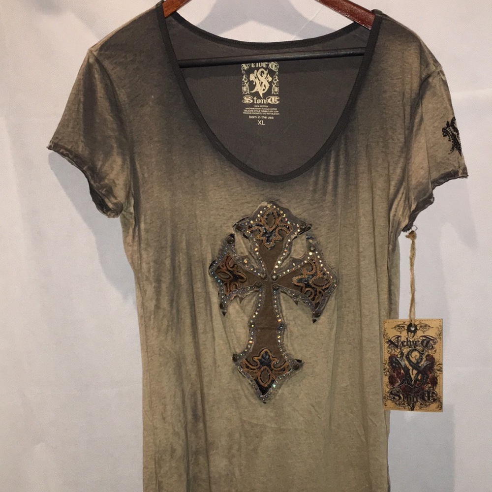 NWT Vetvet Stone Tee Shirt Top With Cross Embellishment | Size XL